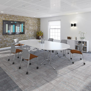 Adaptive Foldable Desk Meeting Room Setup